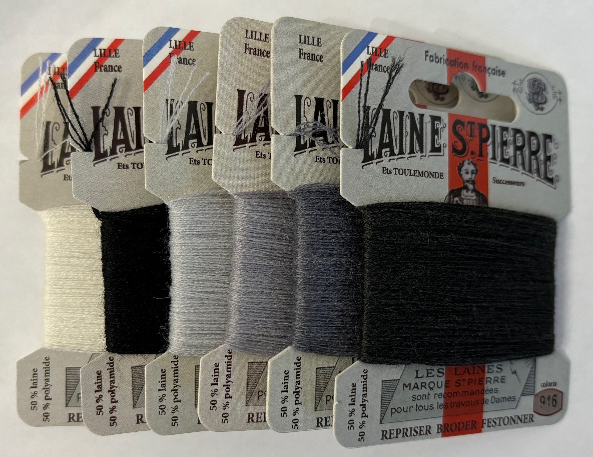 Sajou Stranded Wool Taster 6-Pack - Black & White